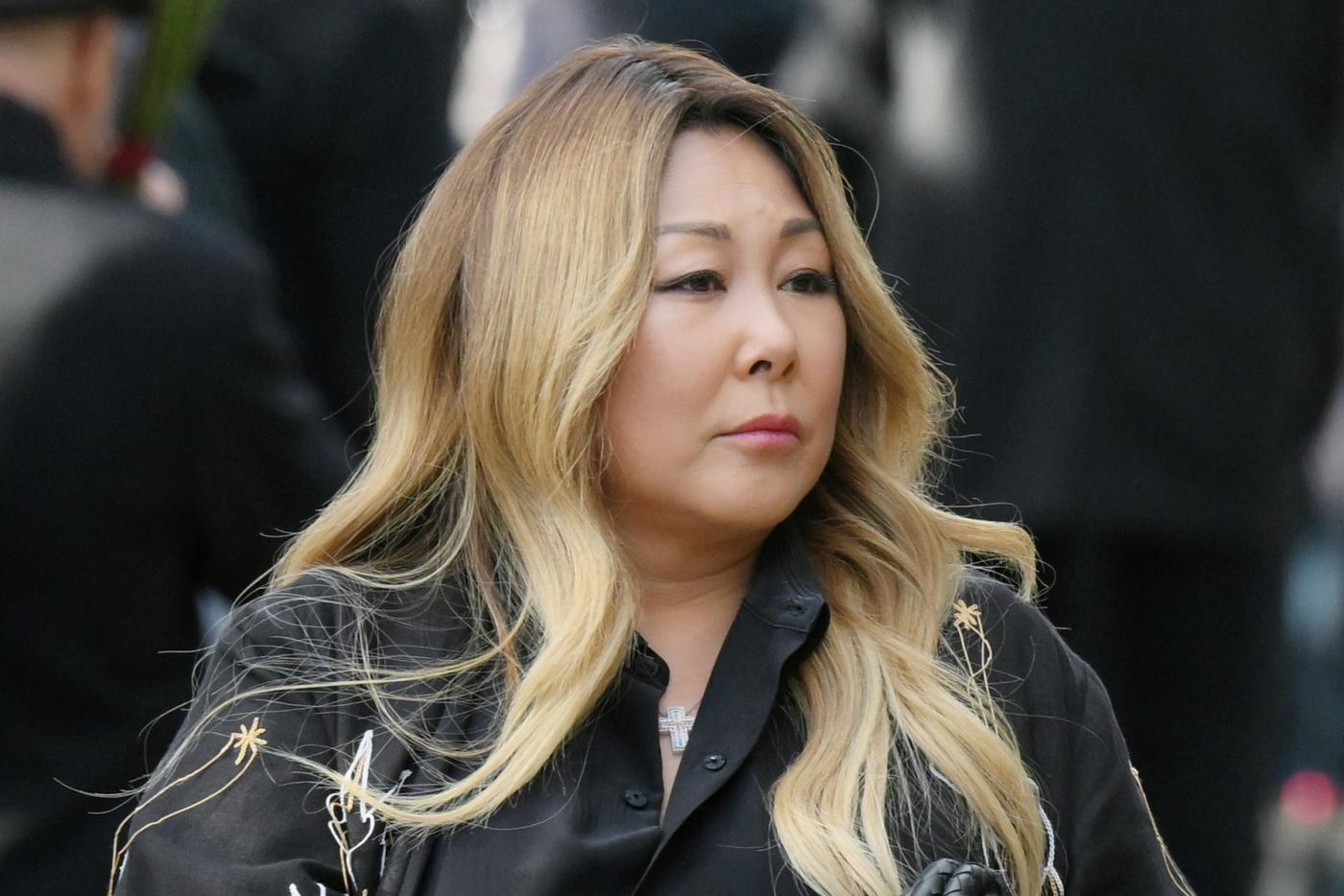 Начались галлюцинации: Аниту Цой после нервного срыва поместили в психиатрическую клинику