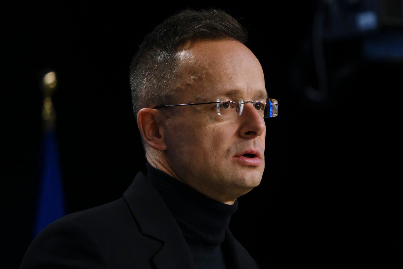 Сийярто: Погодные условия вынудили Западную Европу встать на колени