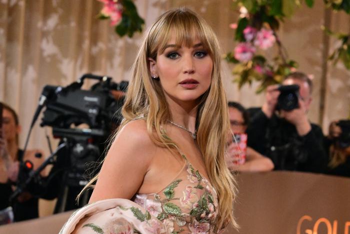 "Золотой глобус – 2026": лучшие образы звёзд на красной дорожке