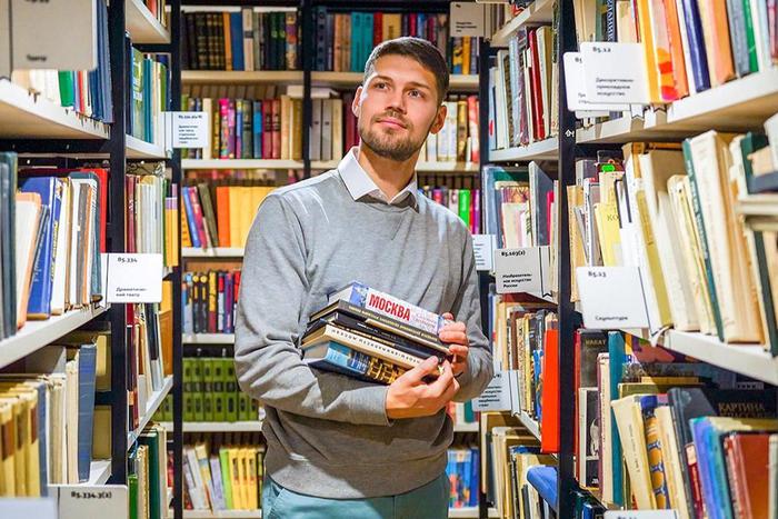 От литературной классики до истории: какие книги можно найти через сервис "Библиотеки Москвы"