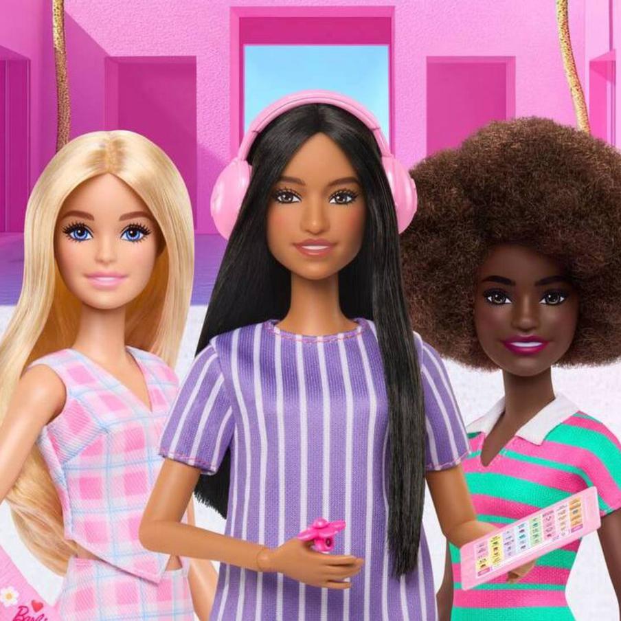 Барби с аутизмом произвела фурор: эксперты объяснили, зачем она нужна