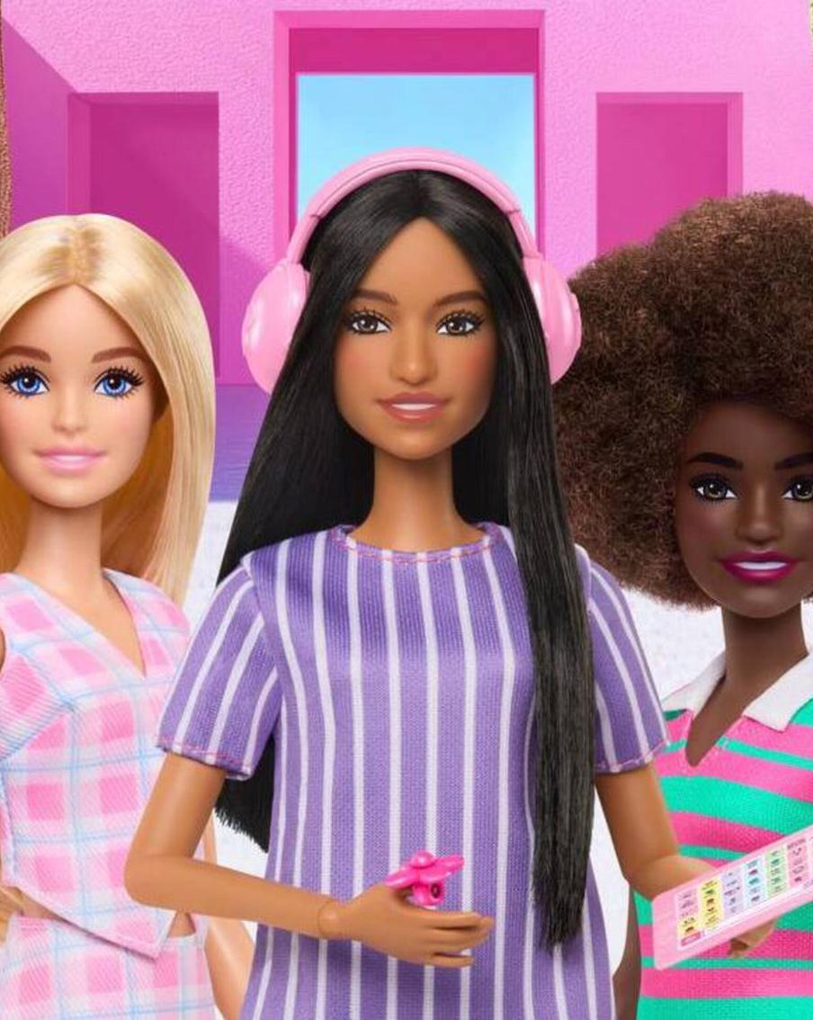 У Барби выявили аутизм: руки на шарнирах, взгляд в сторону