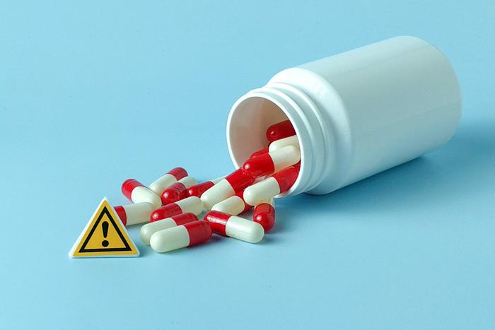 Московские врачи спасли пациента с синим лицом – к чему приводит бесконтрольный приём лекарств