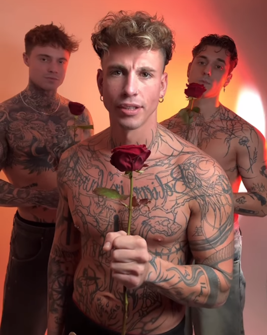 Вся троица в сборе.