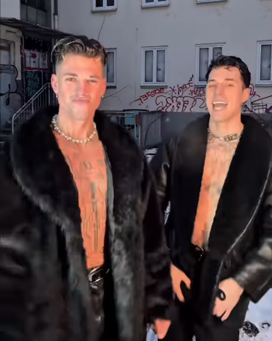 Янник Хилл и Майк Миколайчик. Они же Миша и Ваня.