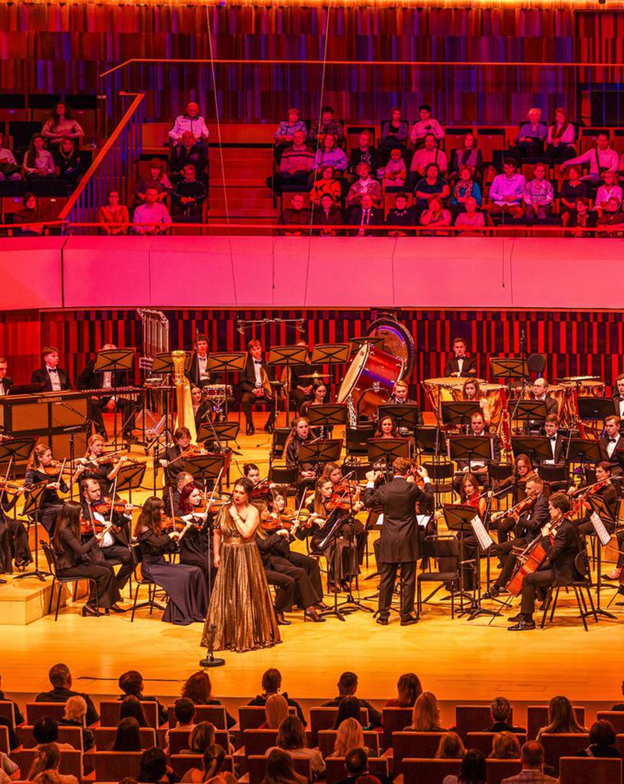 Третий сезон проекта "Неделя современной музыки" стартует в зале "Зарядье"