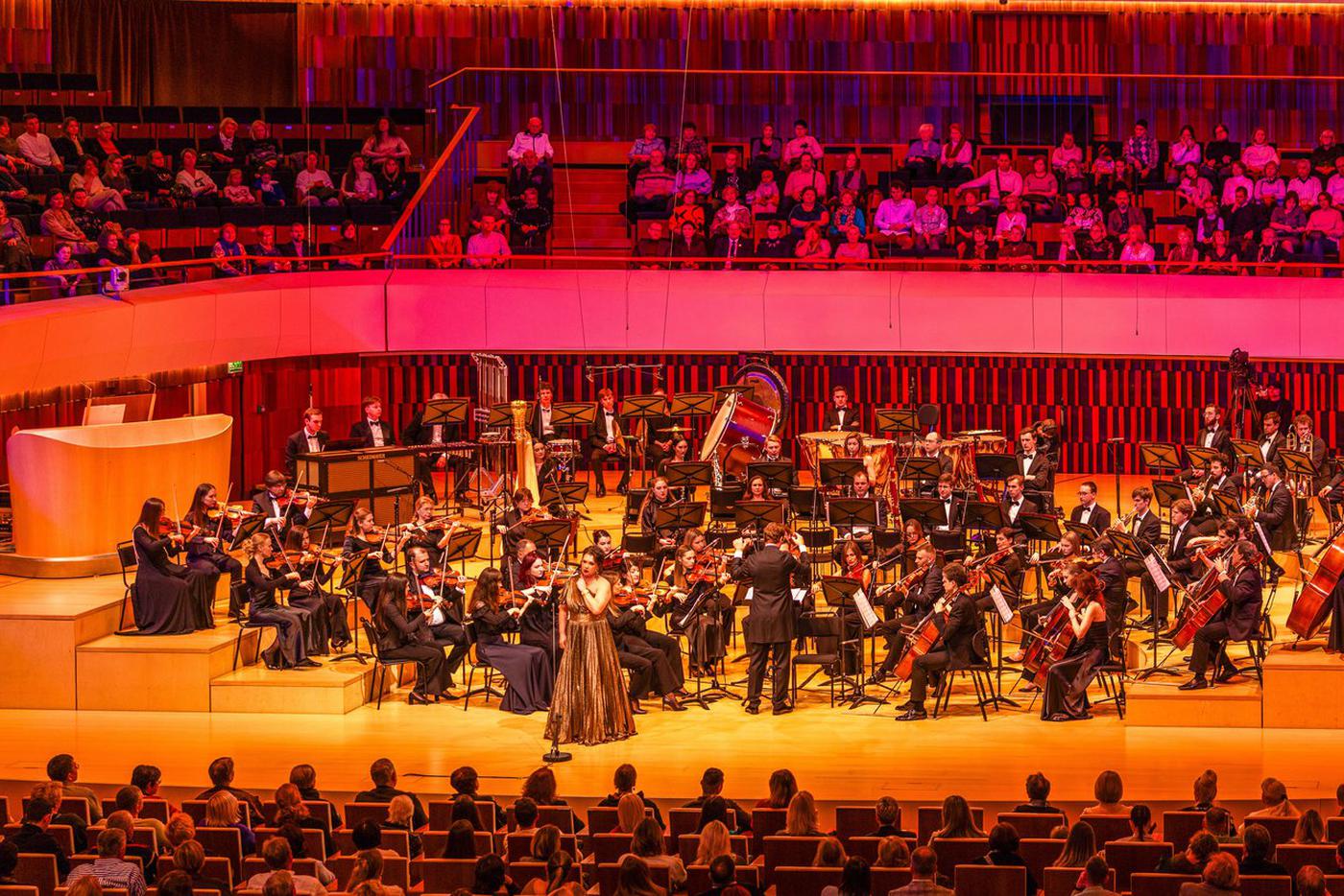 Сегодня в зале "Зарядье" начнется "Неделя современной музыки"