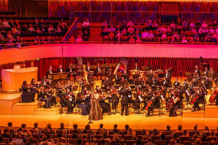 Третий сезон проекта "Неделя современной музыки" стартует в зале "Зарядье"