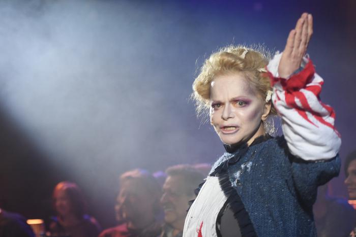 Помогает ей: Алла Довлатова назвала высокого покровителя Ларисы Долиной