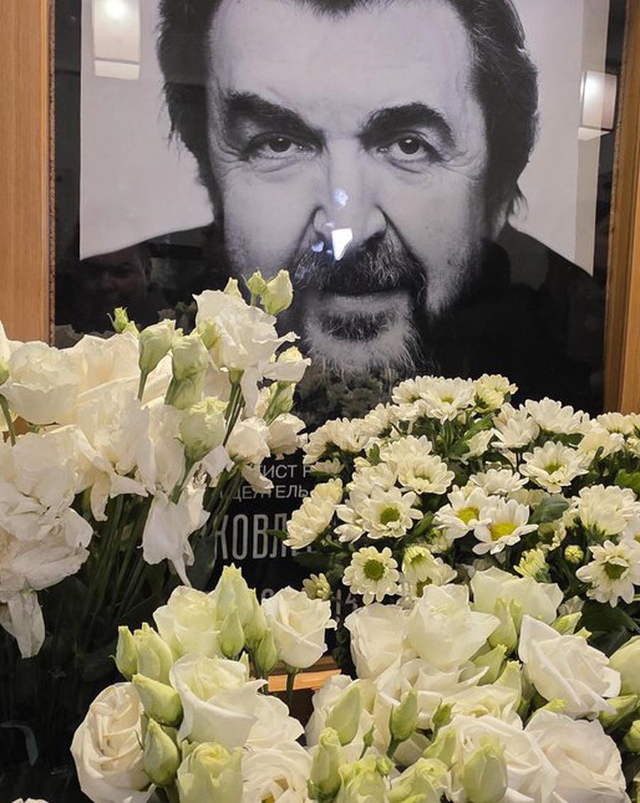 Худой и в парике: страшная болезнь до неузнаваемости изменила Игоря Золотовицкого