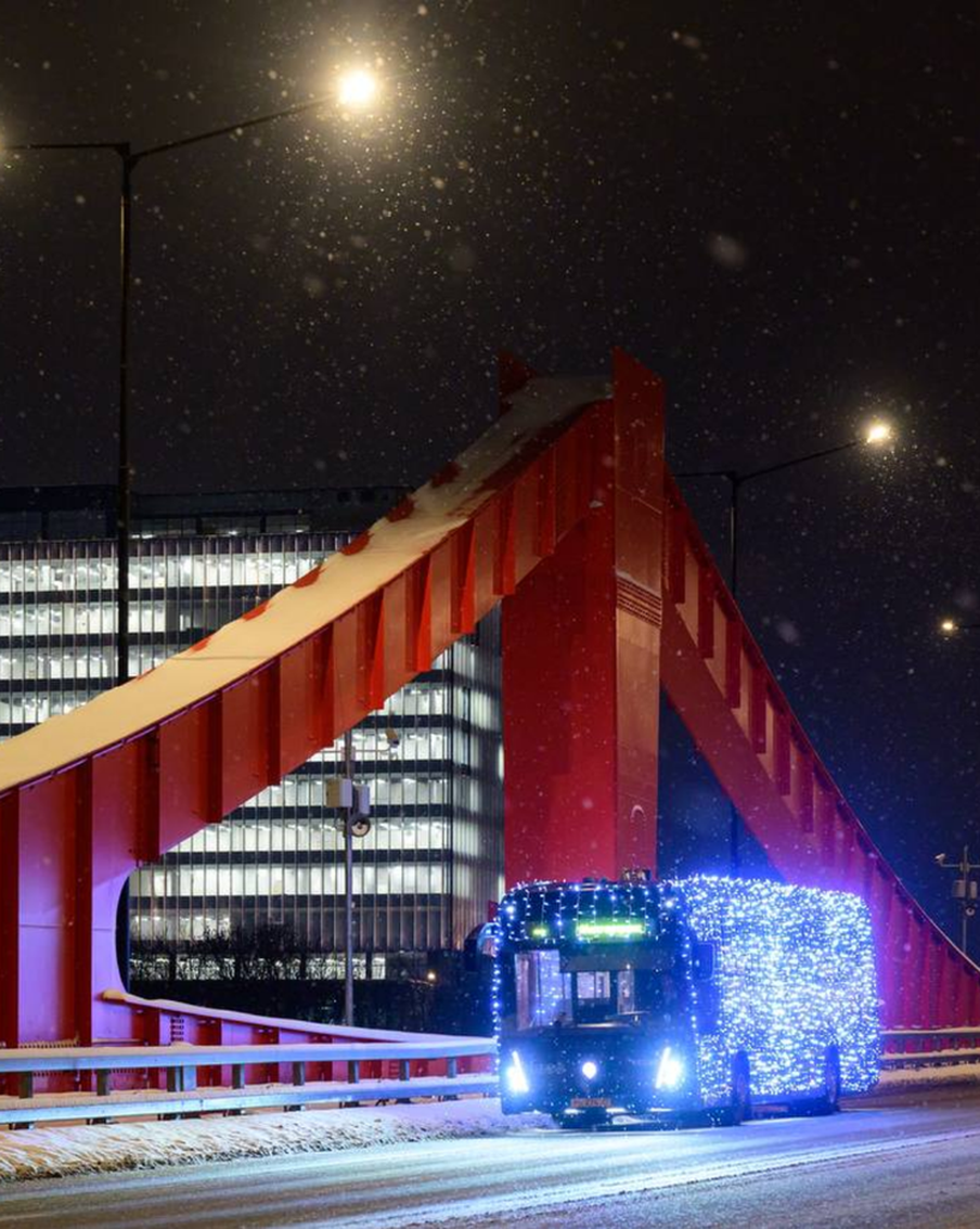 В ночь с 18 на 19 января будет продлен режим работы 35 маршрутов наземного транспорта