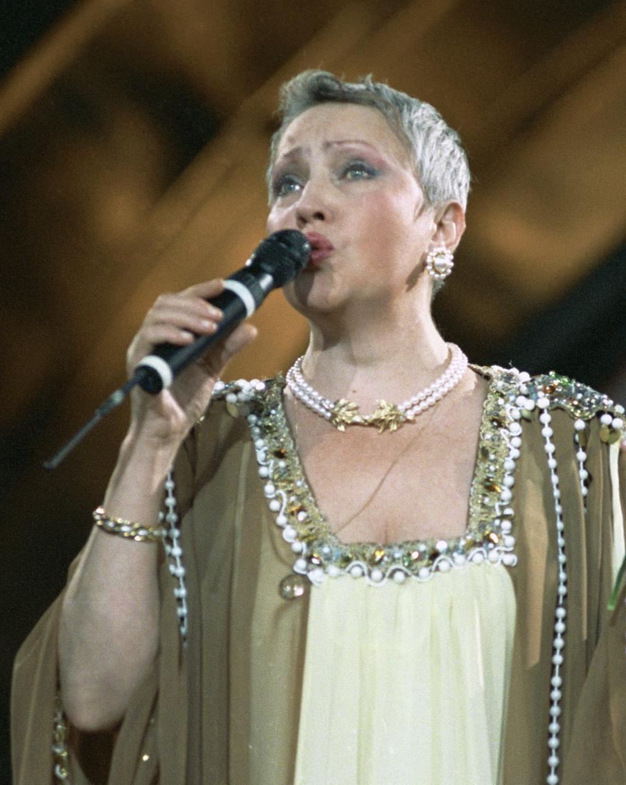 "112": известную советскую и российскую певицу Ненашеву госпитализировали. Известная советская и российская певица Галина Ненашева, которая недавно отметила свой 84-й день рождения, была госпитализирована из-за ухудшения состояния здоровья