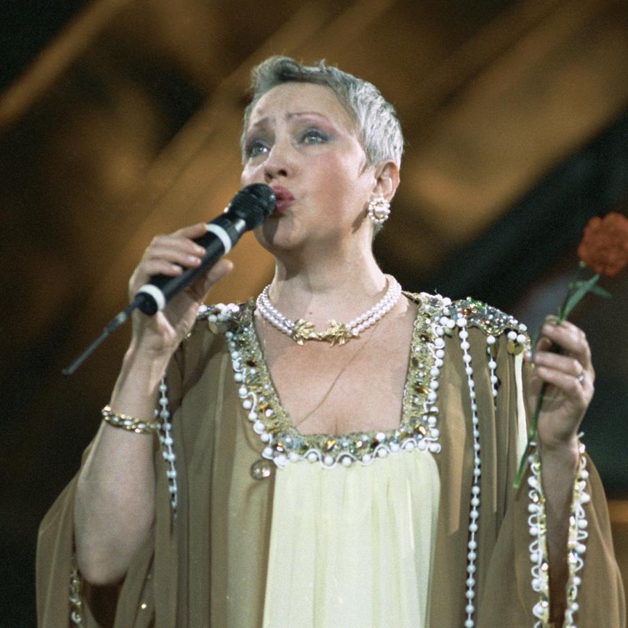 "112": известную советскую и российскую певицу Ненашеву госпитализировали