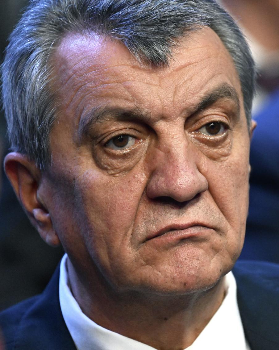 Власти Северной Осетии сообщили об одном пострадавшем из-за атаки дрона ВСУ. В Беслане из-за падения обломков беспилотника на крышу жилого дома пострадал один человек. Ему была оказана необходимая медицинская помощь, на месте падения работают специалисты