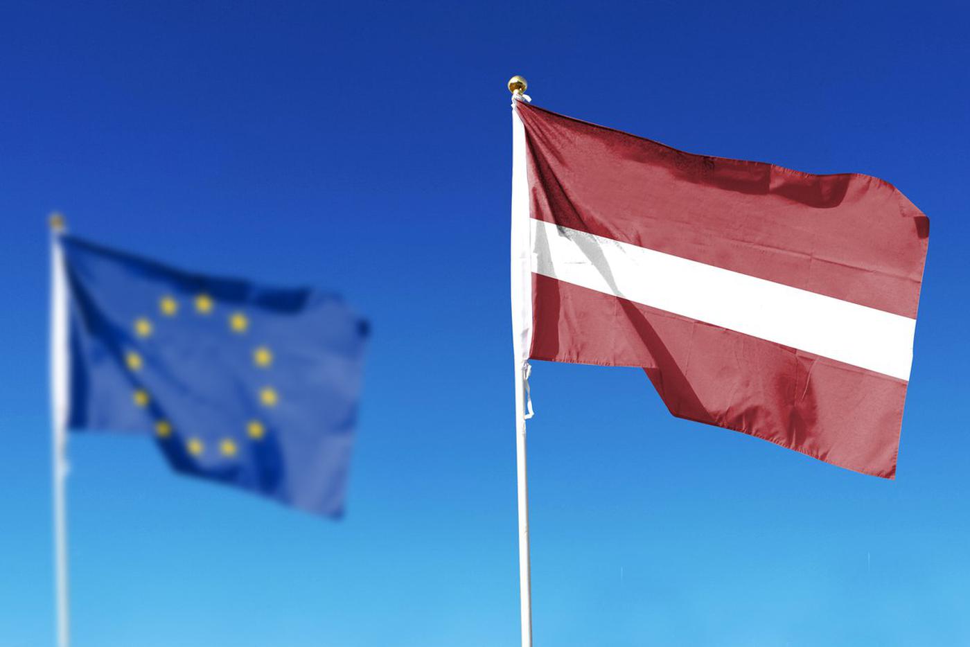 Глава ЦБ Латвии Казакс: Европа уже находится в состоянии войны с Россией