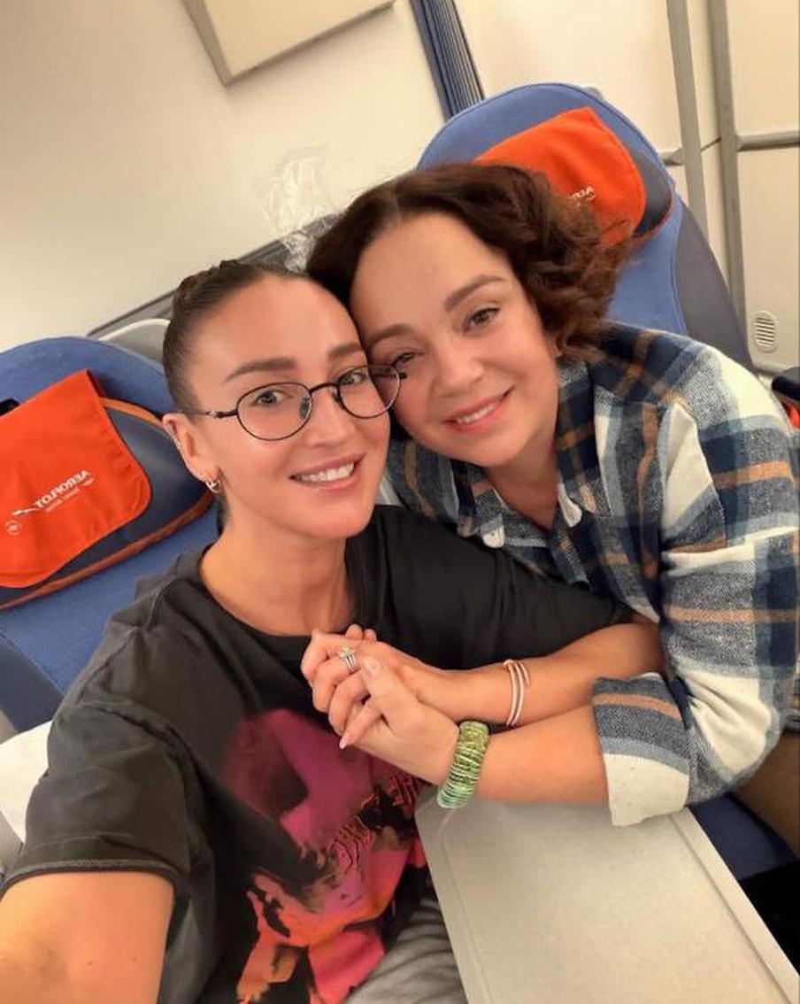 Ольга Бузова с мамой Ириной Александровной.