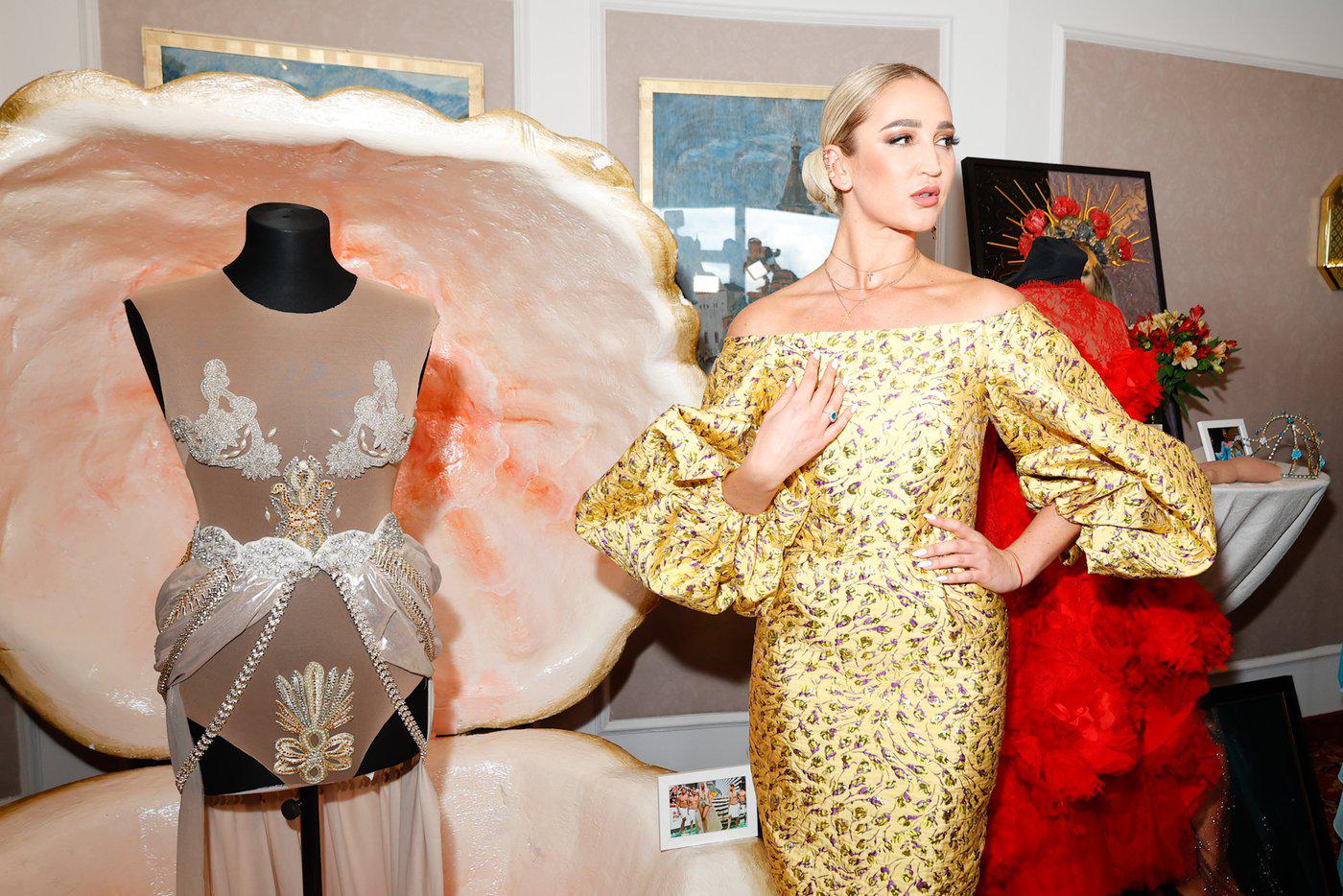 В 2022 году в Москве прошла выставка, посвящённая 18-летию карьеры Ольги Бузовой на ТВ.