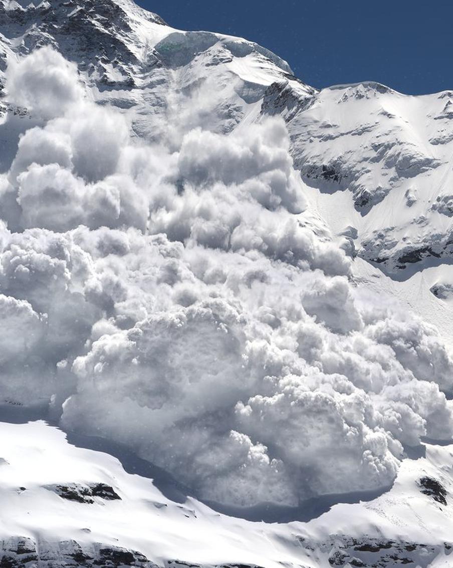 "Массово идут на красный": почему туристы гибнут в Альпах и что думают спасатели