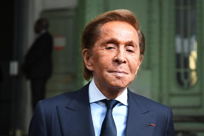 Одевал Шиффер и Лопес: умер основатель Valentino Гаравани – каким он был