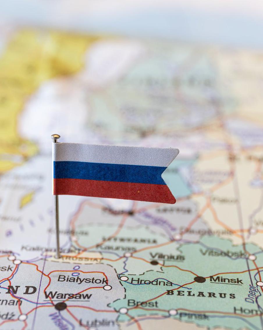 Калининградский губернатор ответил на угрозу блокады цитатой из фильма. В ответ на заявление бывшего заместителя главы МИД Литвы Дариуса Юргелявичуса о возможной блокаде Калининградской области, губернатор Алексей Беспрозванных обратился к цитате из фильма "Александр Невский".