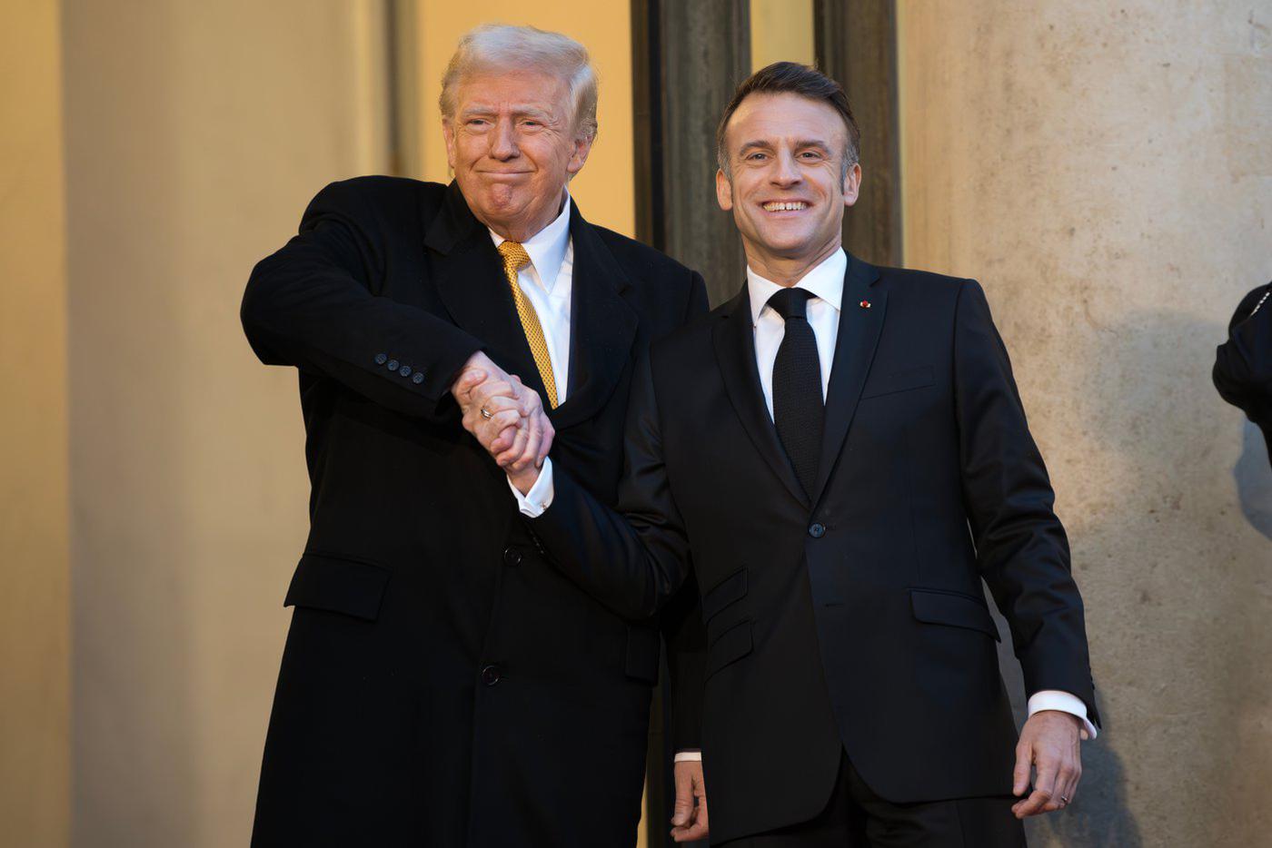 Reuters подтвердил подлинность слитой Трампом переписки с Макроном