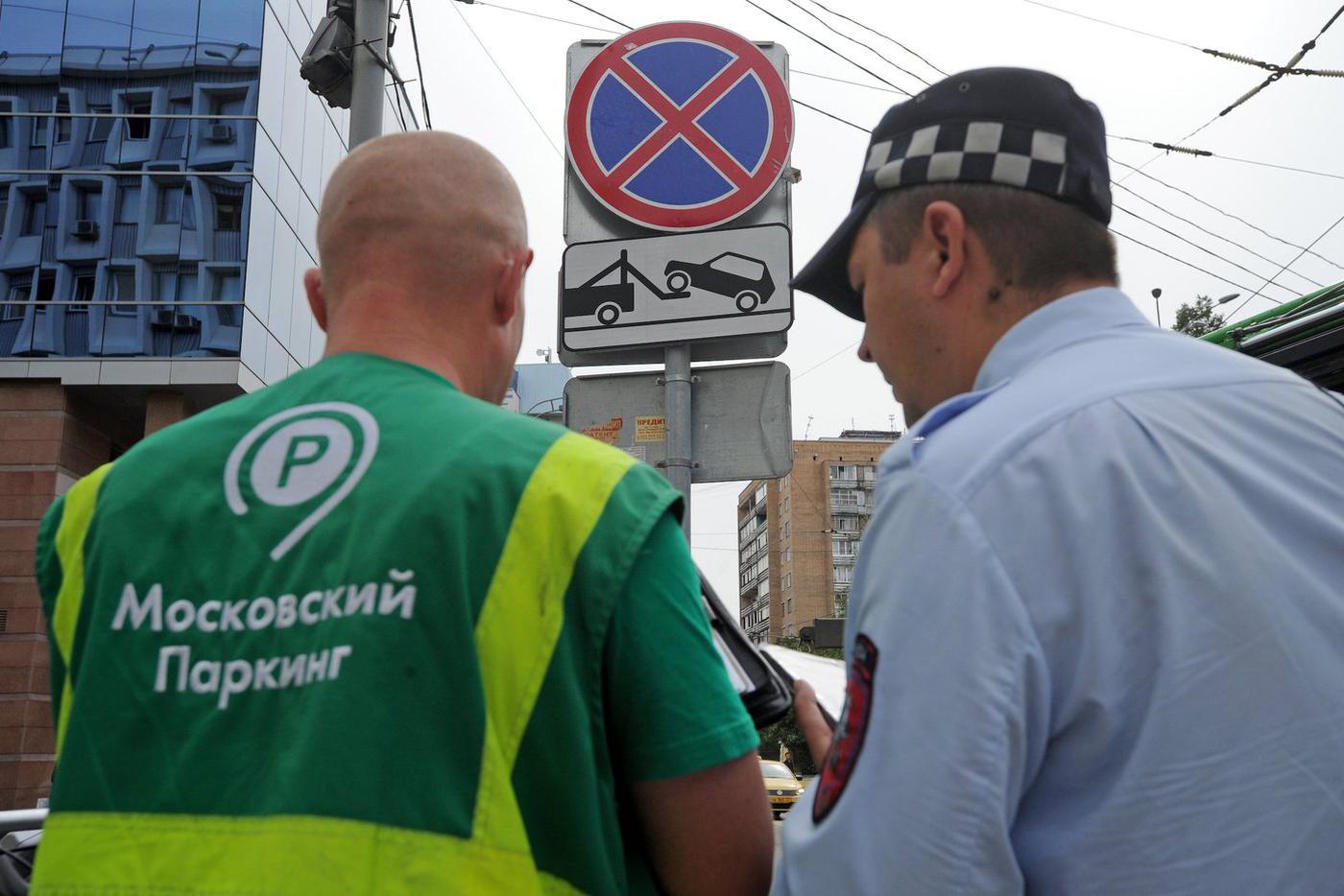 Максим Ликсутов: 860 хаотичных парковок устранили кураторы "Московского паркинга" в 2025 году