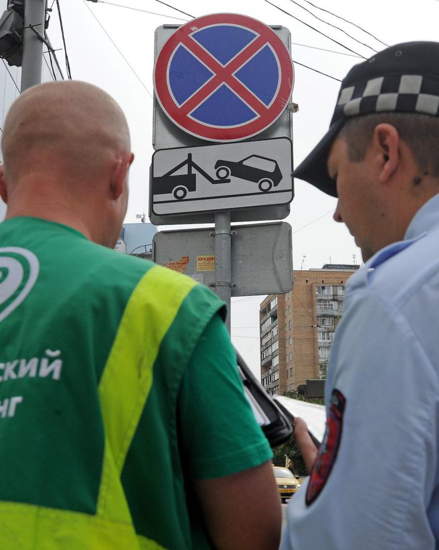 Максим Ликсутов: 860 участков хаотичной парковки в столице устранили кураторы административных округов "Московского паркинга" в 2025 году