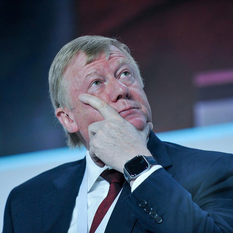 Приставы открыли ещё одно производство в отношении имущества Чубайса. По информации, предоставленной Федеральной службой судебных приставов, судебные приставы начали новое исполнительное производство, целью которого является арест активов бывшего главы "Роснано" и бывшего спецпредставителя президента РФ по связям с международными организациями для достижения целей устойчивого развития Анатолия Чубайса