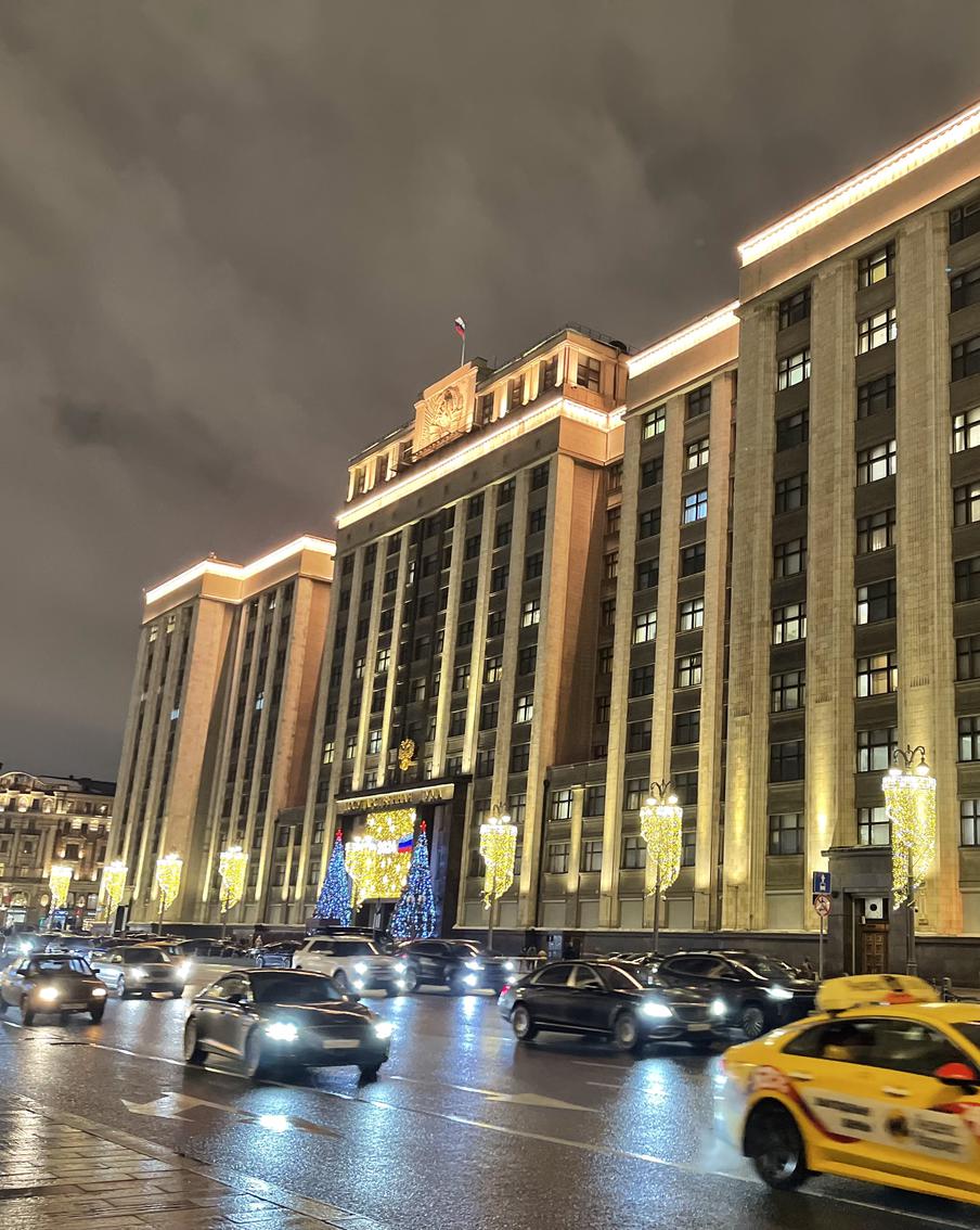 Госдума поддержала ужесточение наказаний за махинации с ценными бумагами. Парламент одобрил в первом чтении правительственный законопроект, который существенно повышает штрафы и сроки лишения свободы за нарушения на фондовом рынке и другие экономические преступления