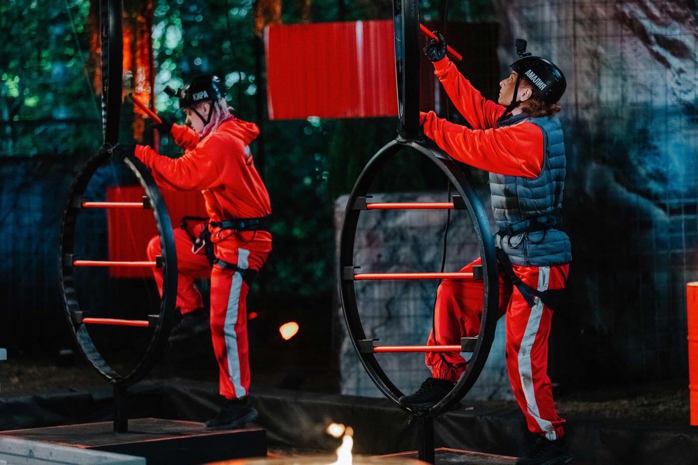 Богдан Титомир и Амалия Мордвинова выживают в Перми