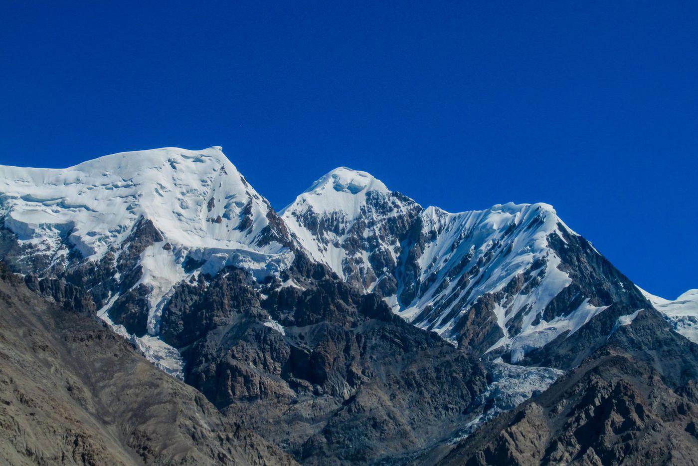 В Киргизии оценили шансы эвакуации тела альпинистки Наговицыной с пика Победы