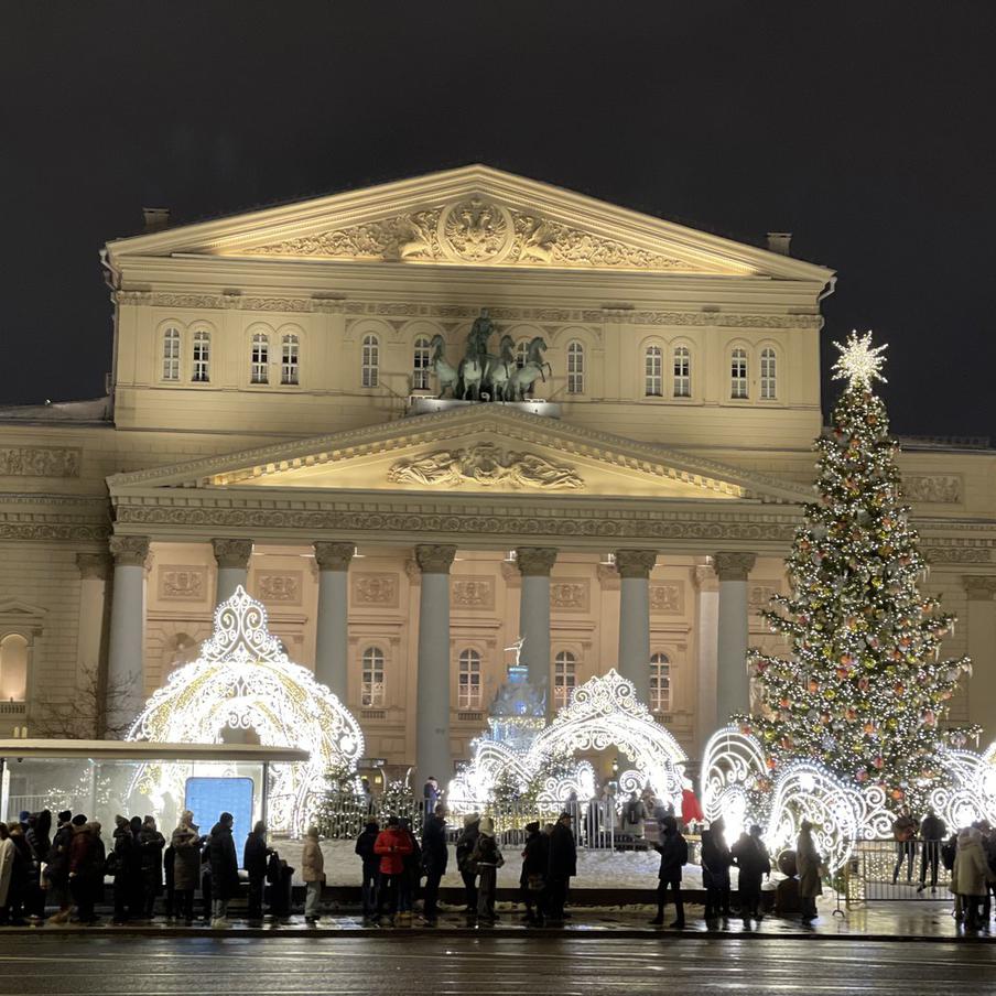 Мороз и низкая облачность накроют Москву в четверг. Жителей столицы в четверг ждёт пасмурный день с редким снегом, восточным ветром и устойчивым минусом, который сохранится на протяжении всех суток