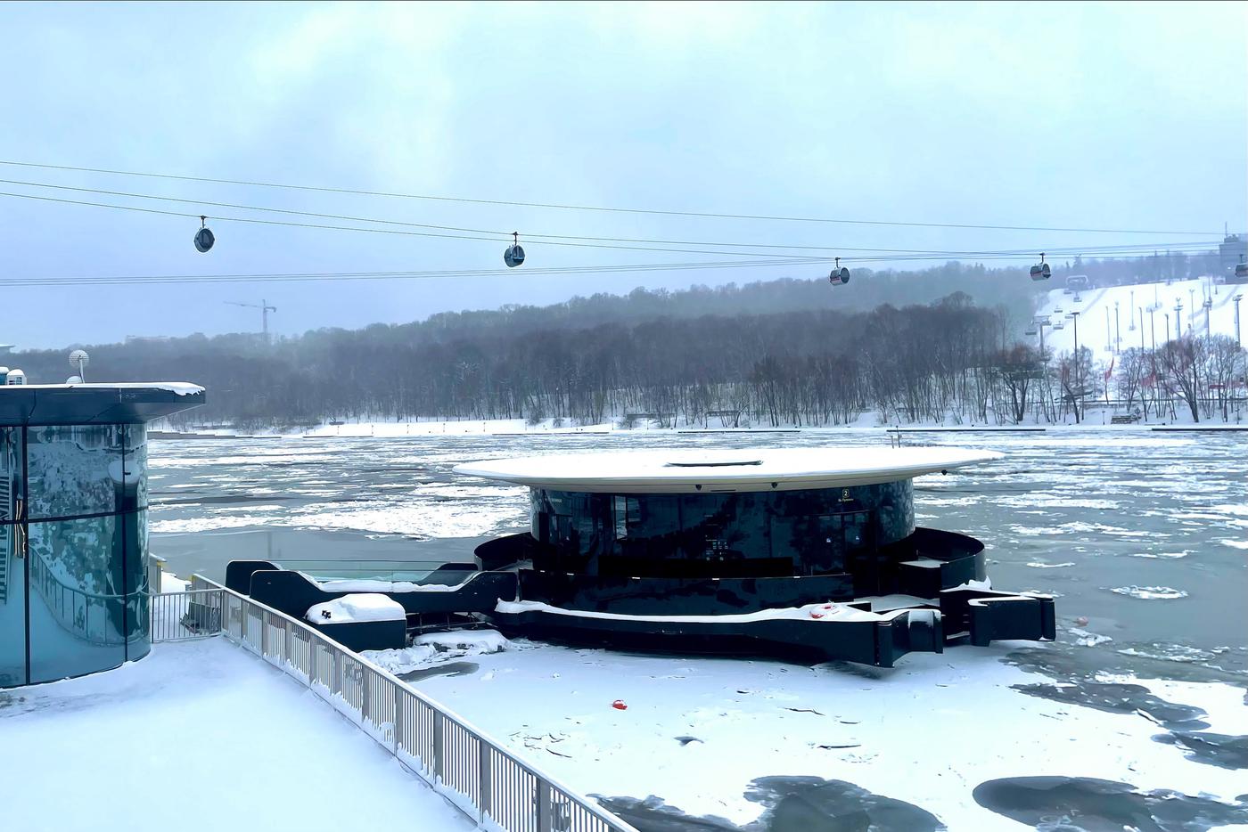В Москве установили причал "Лужники" будущего четвёртого маршрута электросудов