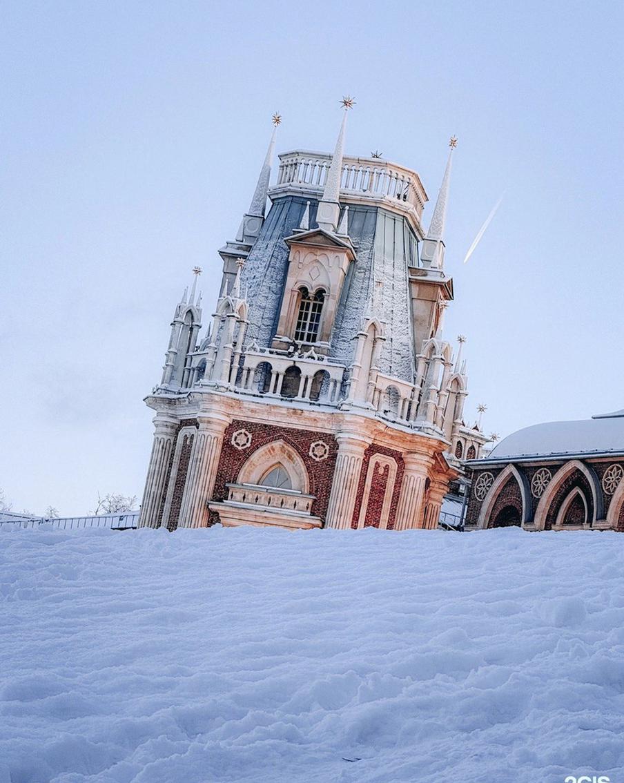Нейросеть выбрала лучшие фото, добавленные пользователями на онлайн-карты в 2025 году