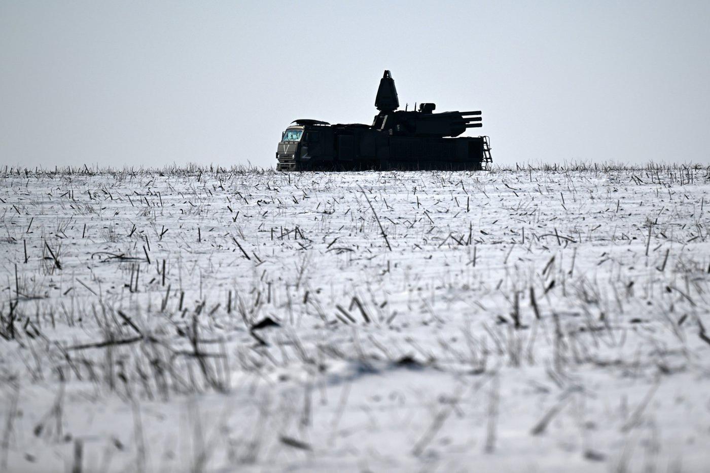 ПВО сбила 12 украинских дронов за ночь над пятью регионами России