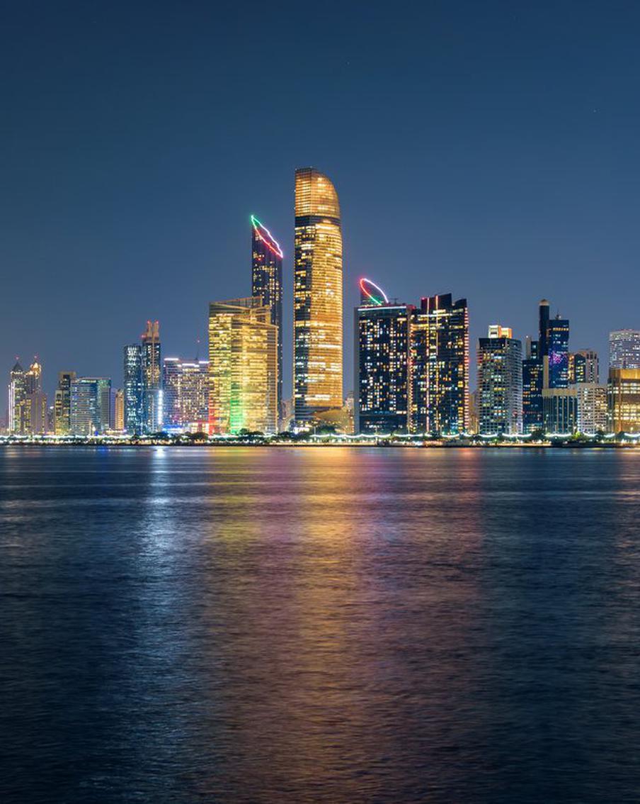 ТАСС: второй день встречи по Украине в Абу-Даби пройдёт в закрытом режиме. Второй день переговоров по урегулированию ситуации на Украине в Абу-Даби пройдёт в закрытом режиме. Как сообщил источник ТАСС, все три стороны согласились провести встречу в закрытом формате, без участия представителей СМИ