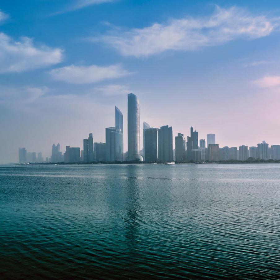 ТАСС: в Абу-Даби переговорщики обсуждают несколько документов по миру на Украине. Переговорные группы в Абу-Даби продолжают активно работать над мирным урегулированием ситуации на Украине. Как сообщает источник ТАСС, на обсуждение были представлены многочисленные документы, охватывающие самые разнообразные аспекты мирного соглашения, включая вопросы территориальной целостности Украины и гарантий безопасности