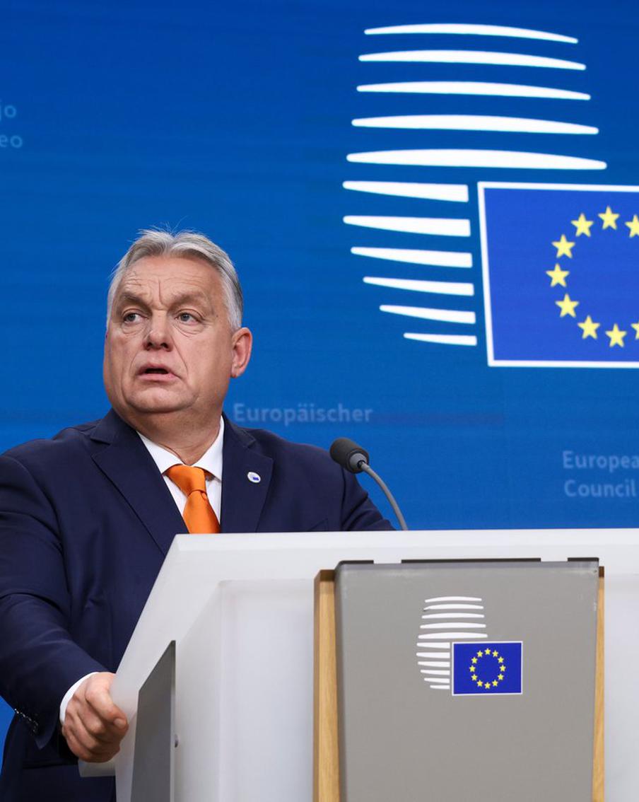 Орбан: Киев хочет скорее пробиться в ЕС через вмешательство в выборы в Венгрии. Премьер-министр Венгрии Виктор Орбан выступил с обвинениями в адрес Украины, утверждая, что страна вмешивается во внутренние дела Венгрии в преддверии парламентских выборов, которые пройдут 12 апреля 2026 года