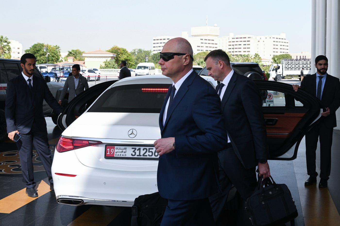 ТАСС: переговоры по Украине в Абу-Даби ведутся на английском и русском языках