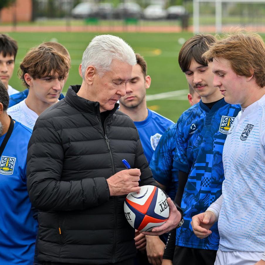 Более 100 районов охватил проект "Мой спортивный район" за четыре года. Мэр Москвы Сергей Собянин рассказал о достигнутых проектом "Мой спортивный район" за четыре года успехах