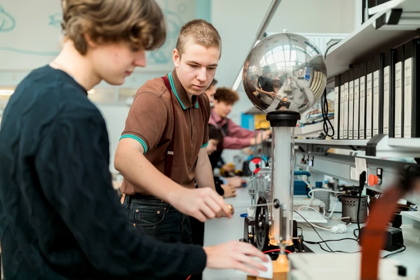 В колледжах Москвы студентов начали учить квантовым коммуникациям и разработке компьютерных игр