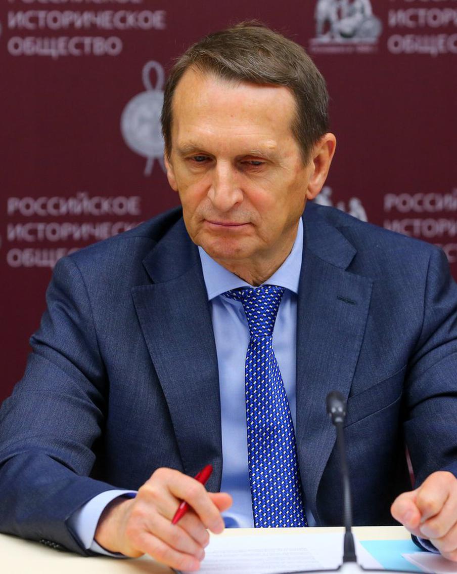 Нарышкин: Запад был ошеломлён ударом "Орешником" по Украине. Директор Службы внешней разведки Российской Федерации Сергей Нарышкин в интервью РИА "Новости" заявил, что применение российского ракетного комплекса "Орешник" по военному объекту на западе Украины вызвало шок и удивление среди политиков и военных стран Запада