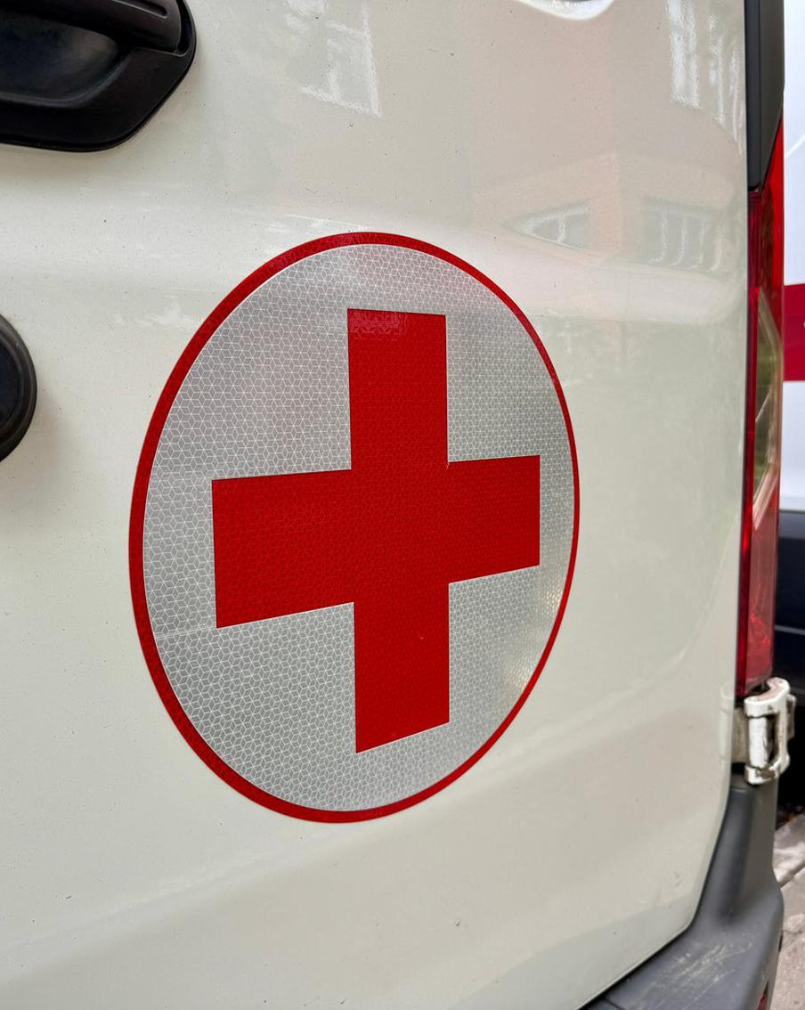 На Кубани после серии ДТП с 20 автомобилями пять человек госпитализировали. На трассе М-4 "Дон", недалеко от города Горячий Ключ, произошла серия дорожно-транспортных происшествий, в которых пострадали около двадцати автомобилей. В результате пять человек получили травмы и были госпитализированы. Как сообщила прокуратура Краснодарского края, причиной аварий стали неблагоприятные погодные условия