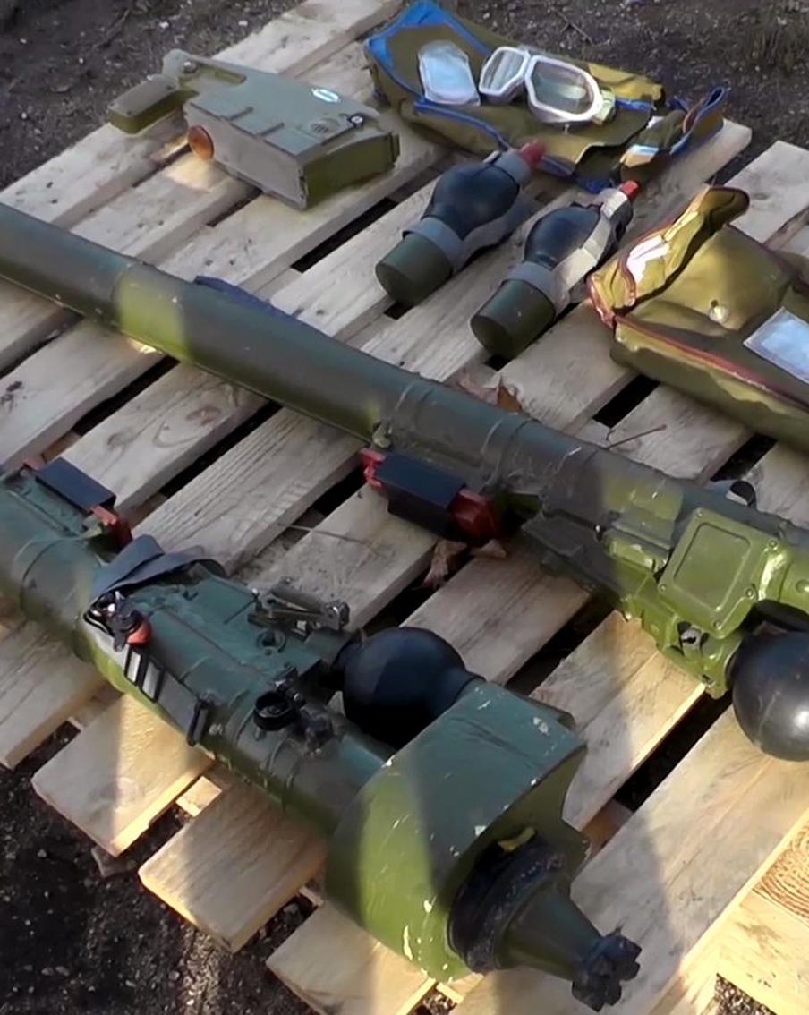 Посол РФ в Каракасе: в ходе операции США военные Венесуэлы стреляли из "Игл-С". В ходе военной операции, проведённой США с целью задержания президента Венесуэлы Николаса Мадуро, венесуэльские военные выпустили несколько ракет из переносных зенитных ракетных комплексов "Игла-С". Об этом 26 января сообщил посол Российской Федерации в Каракасе Сергей Мелик-Багдасаров. По его словам, обе ракеты не достигли цели