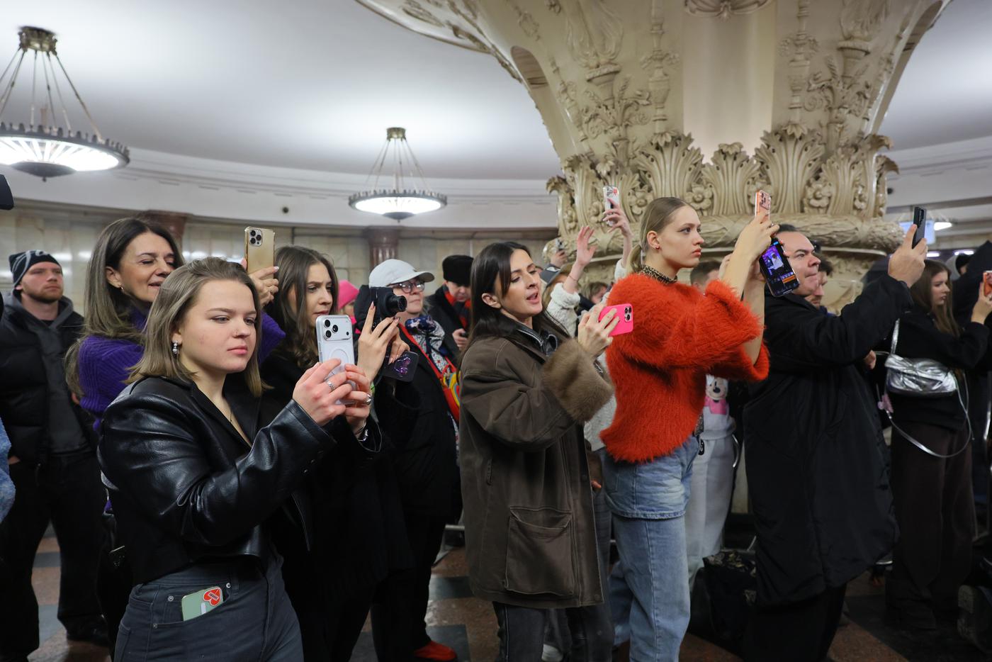 Среди зрителей на "Курской" было немало Татьян