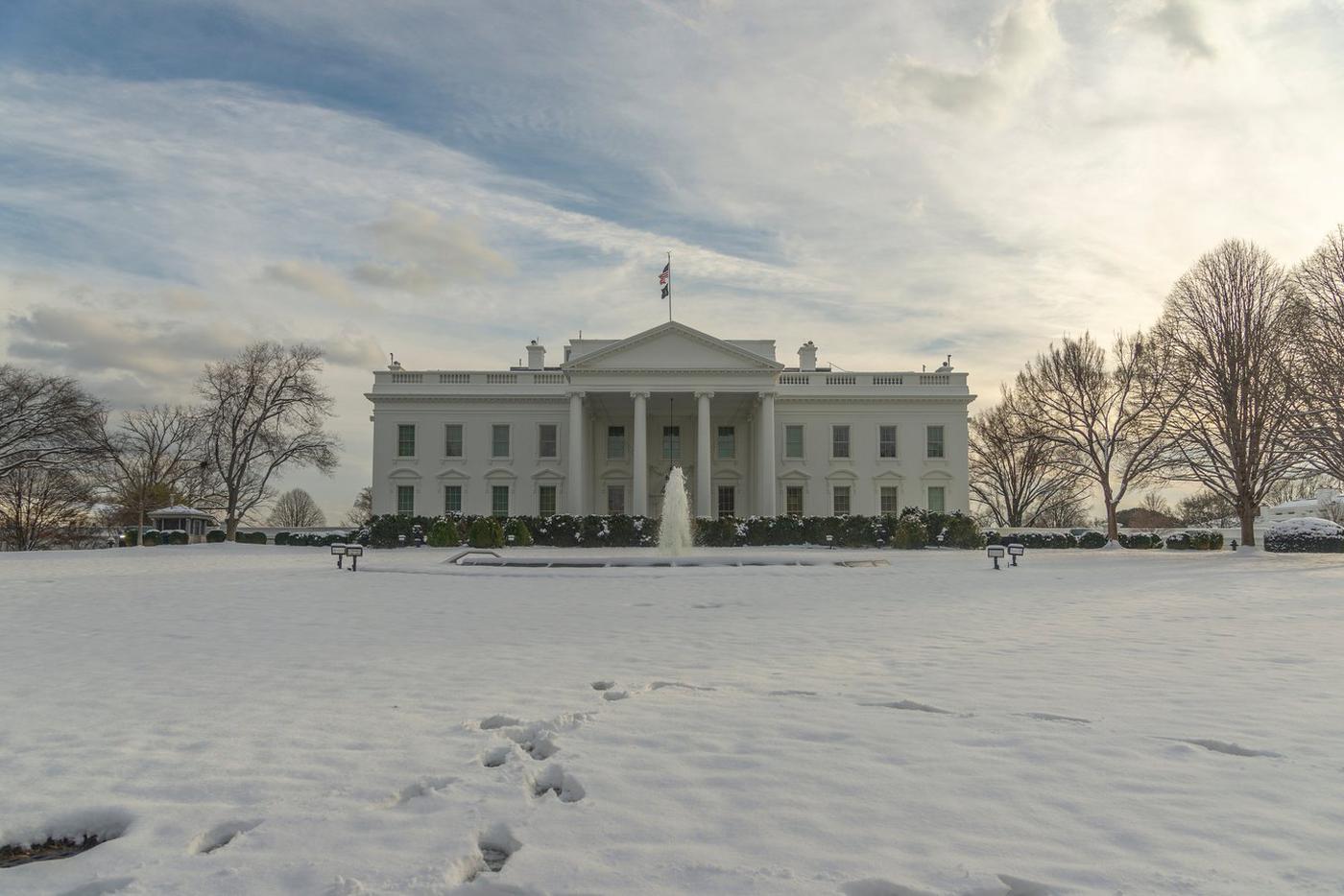 Белый дом опроверг данные FT об отказе Киева от территорий как условии гарантий