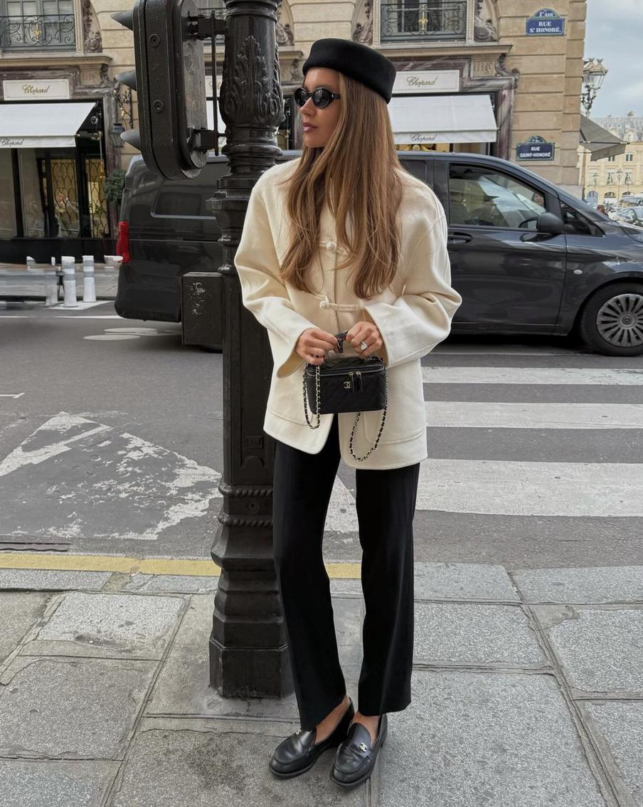 "Облачный танцор" – мягкий белый оттенок с тёплым нюансом.