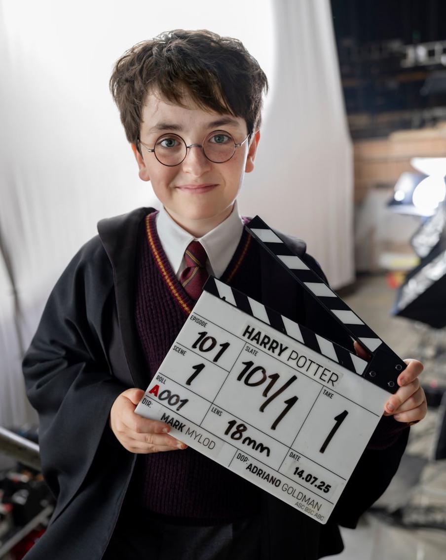 Новый Гарри Поттер Доминик Маклафлин приступил к съёмкам нового сериала в июле 2025 года.