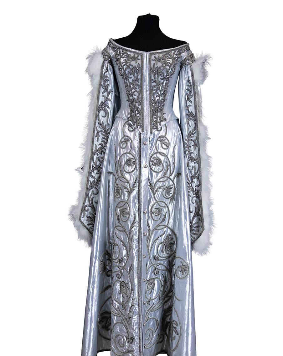 Самый интересный реквизит центра "Жар-птица" кинозавода "Москино"