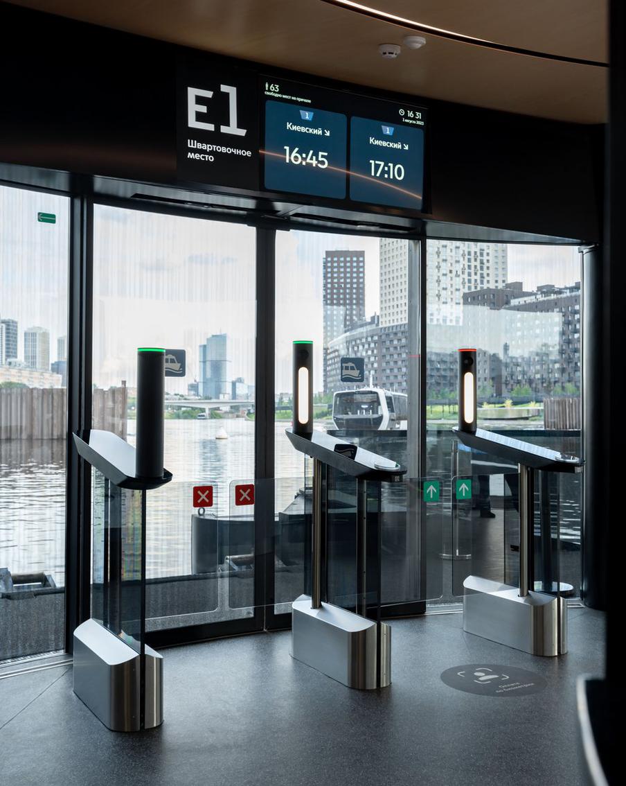 Более 216 тыс. раз пассажиры воспользовались абонементом "Единый" на электросудах